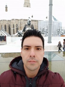 Pocophone F1 daytime selfies, Portrait mode off/on - f/2.0, ISO 100, 1/627s - Pocophone F1 long-term review