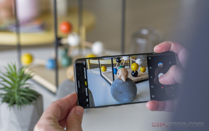 Explaining the Galaxy S9's Camera With Photos From the Galaxy S9