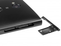 Card slot - Sony Xperia L2 review