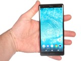 Xperia XZ2: in the hand - Sony Xperia XZ2 review