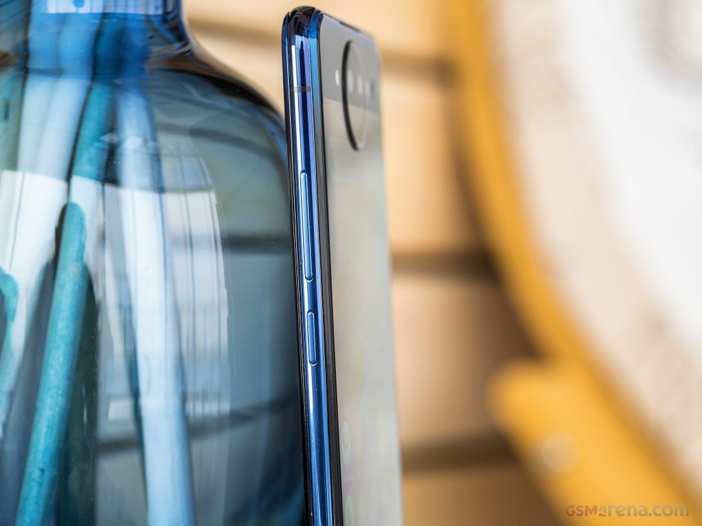 vivo NEX Dual Display