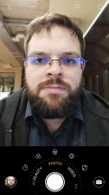 Selfie camera UI on the back screen - vivo NEX Dual Display review