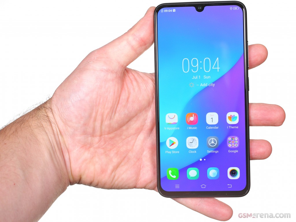 vivo V11 (V11 Pro) pictures, official photos