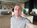 Portrait selfie - f/2.0, ISO 400, 1/33s - Xiaomi Redmi S2 review