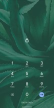 Enter key on lock screen, Emergency button in Power menu - Android Q Beta review