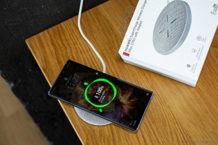 Huawei SuperCharge wireless charger