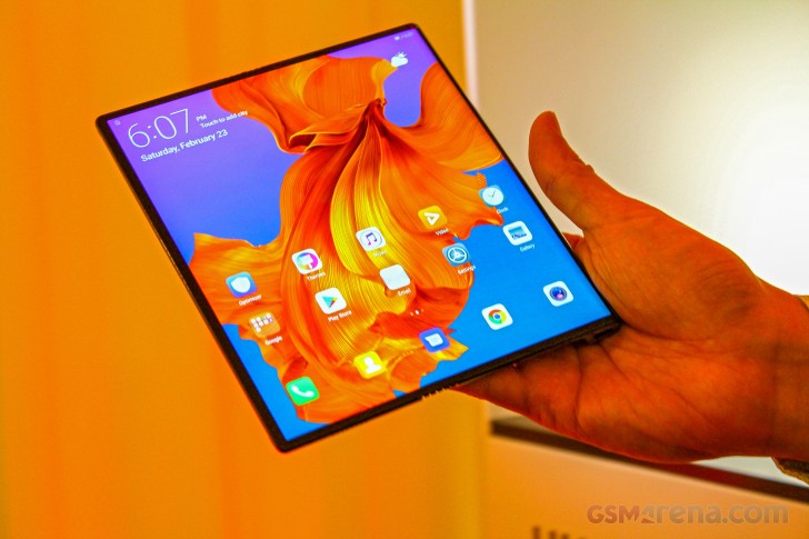 Huawei Mate X hands-on review - GSMArena.com tests