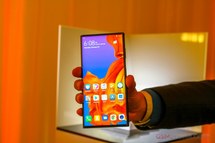 Zwaaien Verder beddengoed Huawei Mate X hands-on review - GSMArena.com tests