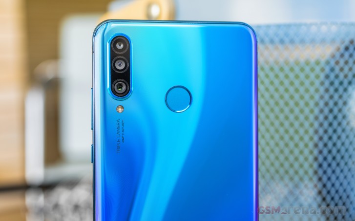 HUAWEI P30 lite, triple-camera smartphone with a 48MP main camera