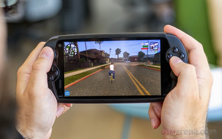 MOQI i7s Android game console review: General smartphone usage ...