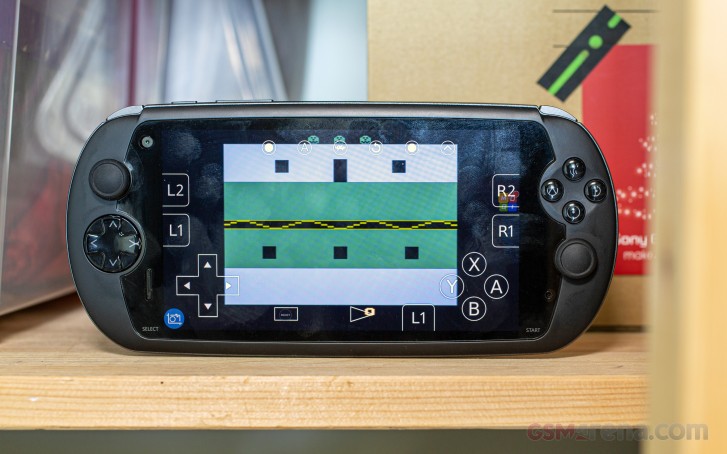 MOQI i7s Android game console review -  tests