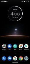 Home screen, notification shade and Google Feed - Motorola Moto G7 Plus review