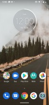 Home screen - Motorola Moto G7 Power review