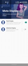 Moto actions and Moto Display features - Motorola One Vision review