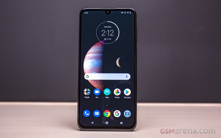 Motorola One Zoom hands-on review