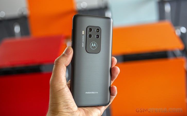 Motorola One Zoom hands-on review