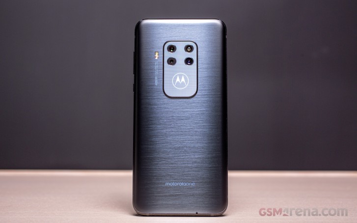 Motorola One Zoom hands-on review