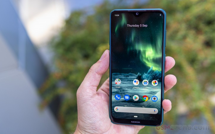 Nokia 7.2, 6.2, 2720, 800 hands-on review: Nokia 2720 Flip and Nokia 800  Tough hands-on, wrap-up