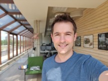 Portrait selfies: OnePlus 7 Pro - f/2.0, ISO 100, 1/455s - OnePlus 7 Pro vs. Samsung Galaxy S10 Plus