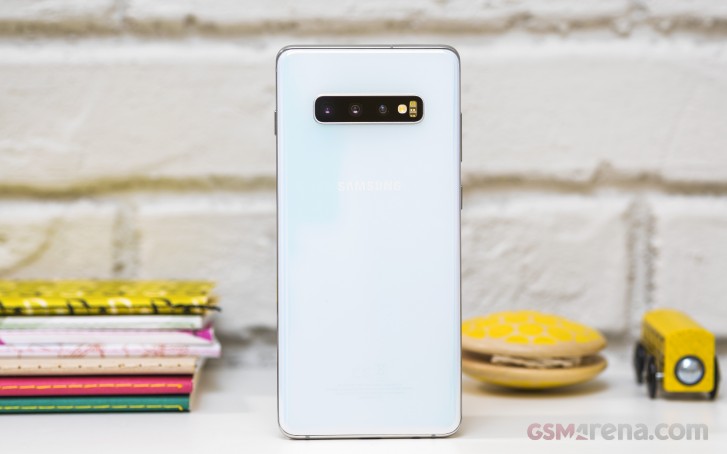 Oneplus 7 Pro vs. Samsung Galaxy S10 Plus