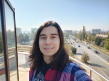 OnePlus 7T selfie samples - f/2.0, ISO 100, 1/392s - OnePlus 7T Pro vs. OnePlus 7T review