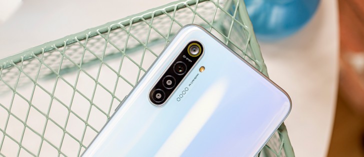 realme xt rear camera sensor