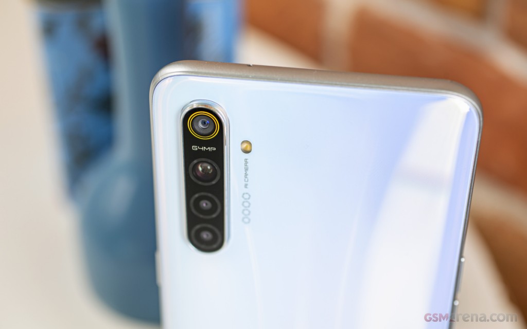 Realme XT pictures, official photos