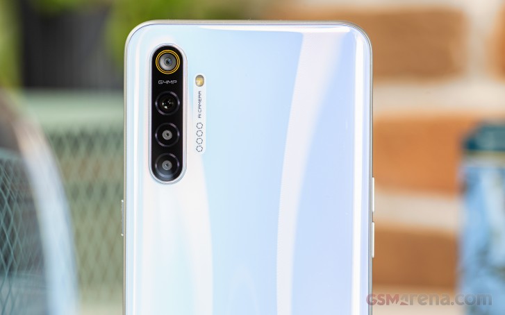 realme xt rear camera sensor