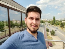 Selfies: Normal - f/2.0, ISO 40, 1/940s - Samsung Galaxy A60 review
