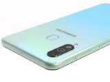 The Galaxy A60 from the sides - Samsung Galaxy A60 review