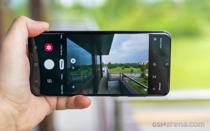 samsung galaxy a70 camera megapixels