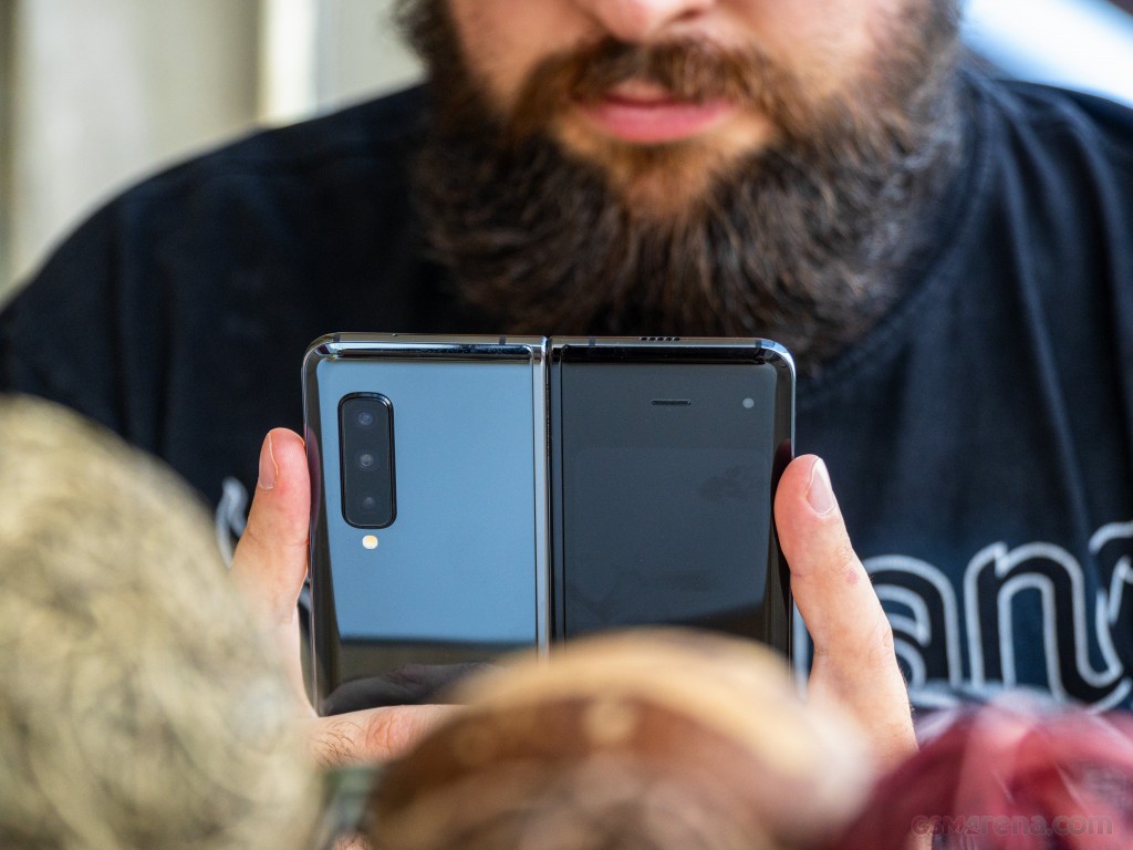 samsung galaxy fold reviews