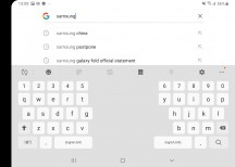 Split keyboard - Samsung Galaxy Fold review