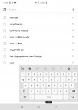 Floating portrait keyboard - Samsung Galaxy Fold review