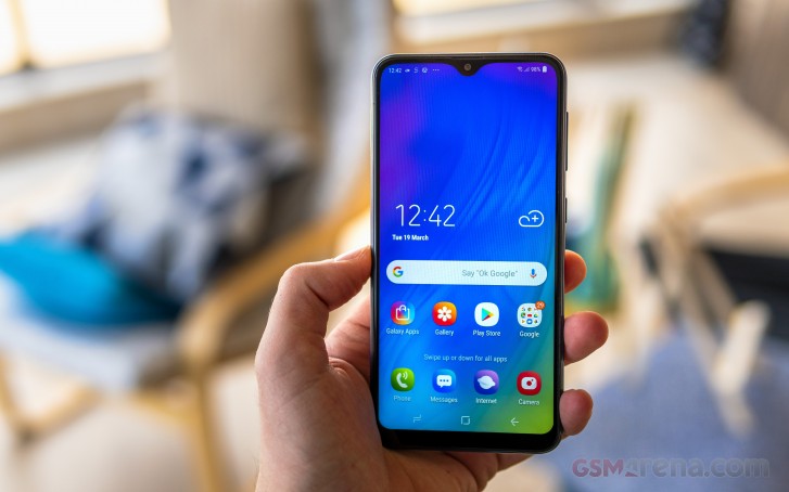 Samsung Galaxy M10 review