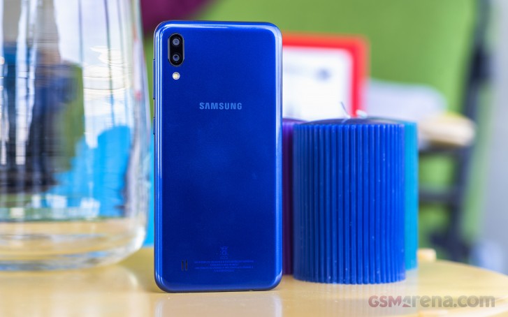 Samsung Galaxy M10 review