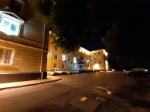 Low-light camera samples, ultra wide camera - f/2.2, ISO 1000, 1/10s - Samsung Galaxy M30 review