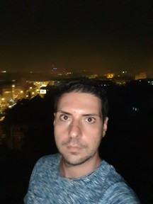 Galaxy S10+ low-light selfies: Flash on - f/1.9, ISO 1600, 1/17s - Samsung Galaxy S10 Plus long-term review