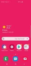 Galaxy S10+ UI: Homescreen - Samsung Galaxy S10+ vs. Sony Xperia 1