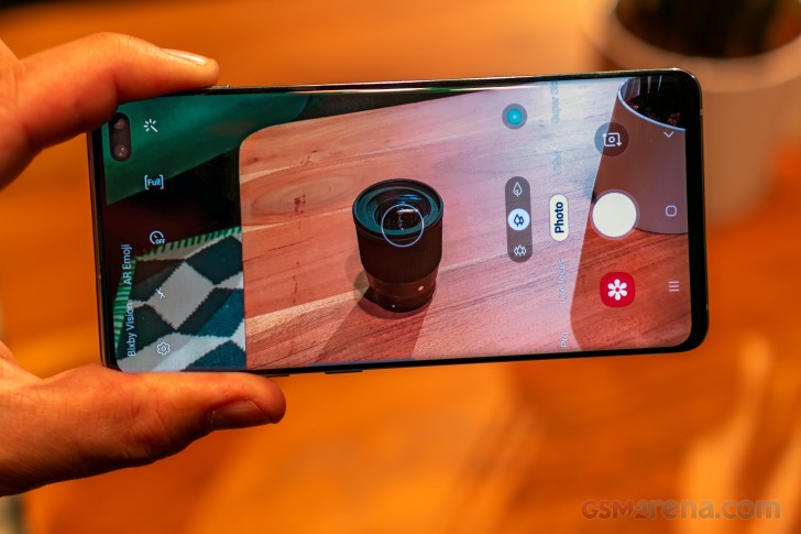 Samsung Galaxy S10 5G Hands-on Review
