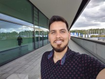 Selfies - f/2.0, ISO 40, 1/100s - Sony Xperia 5 Handson review