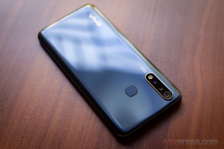 Vivo U20 review