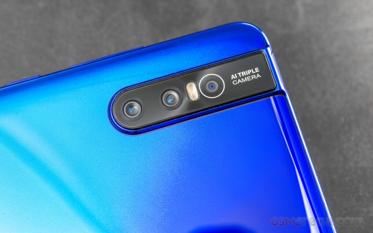 vivo v15 pro front camera megapixel