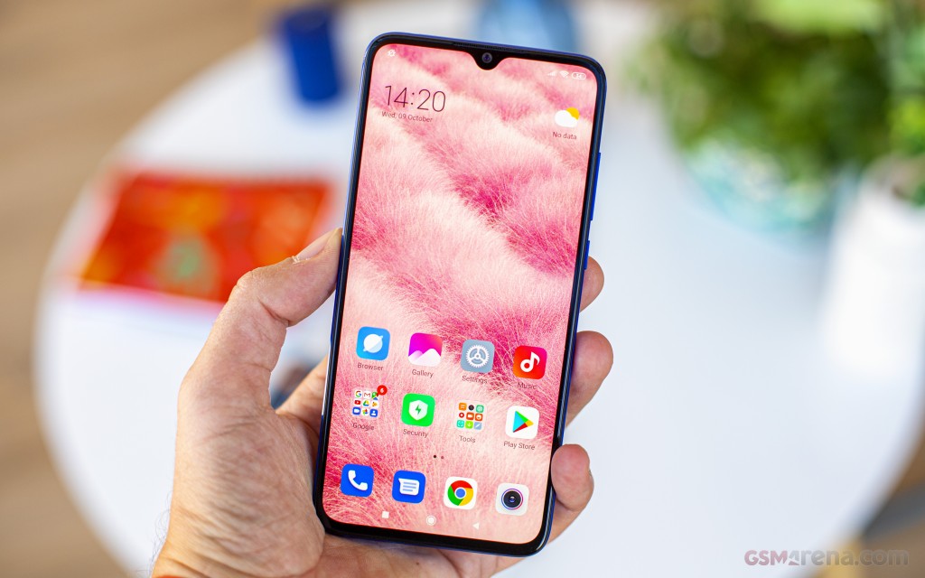 Xiaomi Mi 9 Lite pictures, official photos