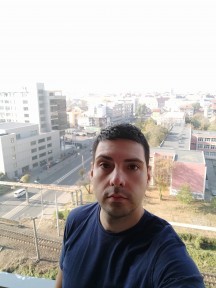 Daytime selfies, normal and Portrait mode - f/2.2, ISO 100, 1/471s - Xiaomi Mi 9T Pro long-term review