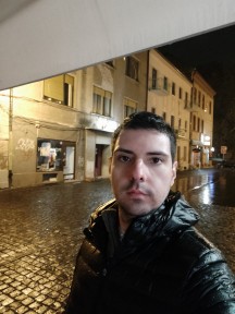 Nighttime selfies, normal - f/2.2, ISO 1183, 1/20s - Xiaomi Mi 9T Pro long-term review