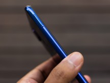 Left side - Xiaomi Redmi Note 7 Pro review