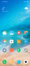Home screen and notification shade - Xiaomi Redmi Note 7 review