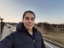 Ultra-wide selfies - f/2.2, ISO 64, 1/180s - Honor V30 Pro review