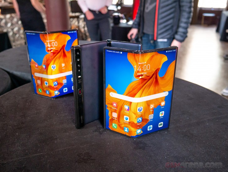 Huawei Ultimate Folding Phone Mate XS Review